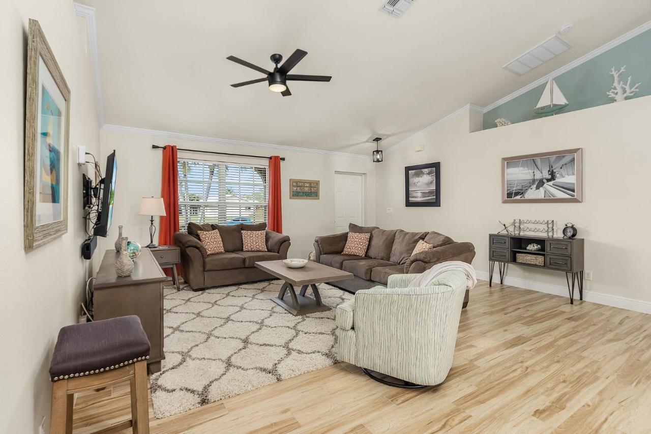 Villa Three Sisters - Roelens Vacations Cape Coral Kültér fotó